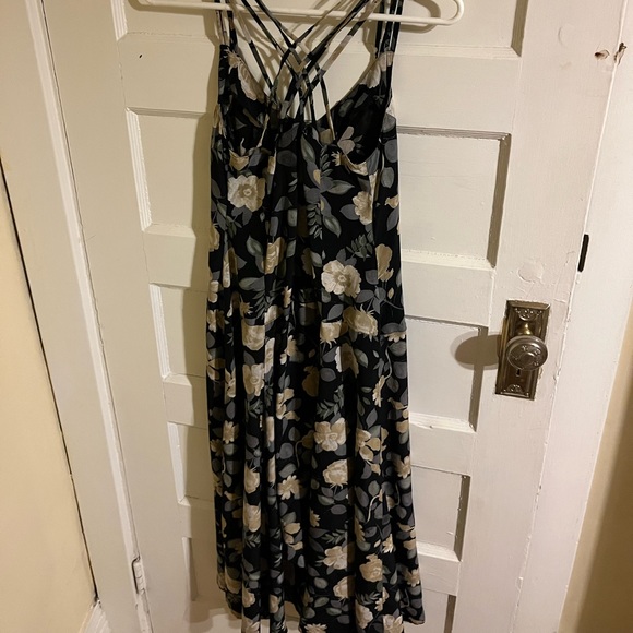 Floral Vintage Maxi Dress - Picture 2 of 2
